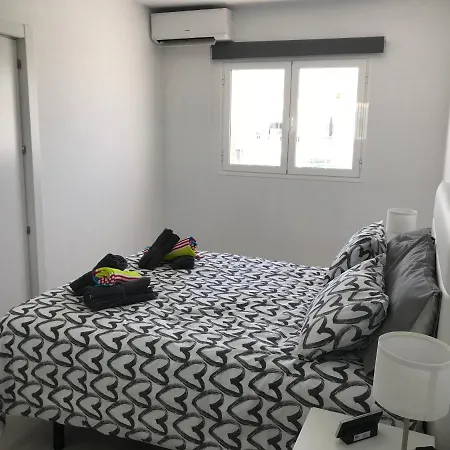 Beautiful 2 Bed Air Con Apt 16a Atlantic View Apartment